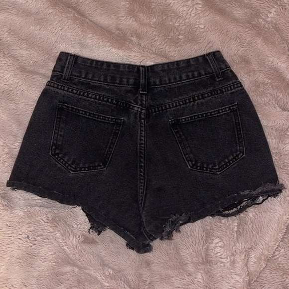 Shein High-Rise Jean Shorts - Picture 2 of 3